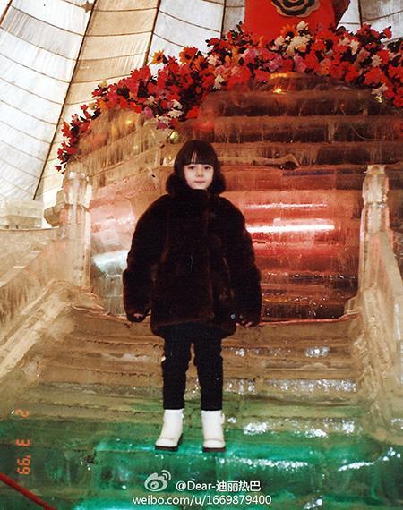 迪丽热巴素颜被爆整容?!这张图告诉你她到底有没有整!!