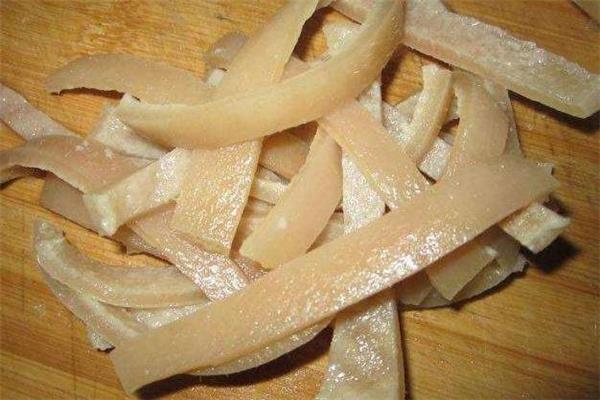 女人吃猪皮能丰胸吗 猪皮怎么吃丰胸