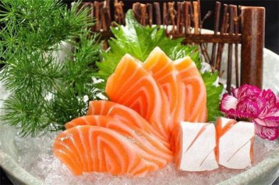 ​三文鱼是虹鳟鱼吗 三文鱼和虹鳟鱼的区别