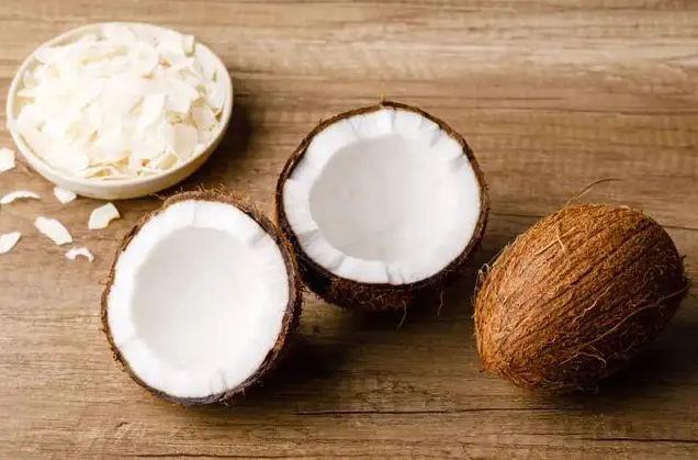 椰子水对孕妇的功效与作用 椰子水孕妇什么时候开始喝 椰子水对孕妇的功效与作用 椰子水孕妇什么时候开始喝