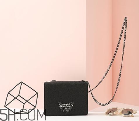 达芙妮包包什么档次?达芙妮包包质量好吗? 达芙妮包包什么档次?达芙妮包包质量好吗?