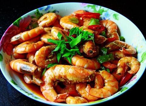爆炒大虾怎么做好吃 爆炒大虾的方法 爆炒大虾怎么做好吃 爆炒大虾的方法