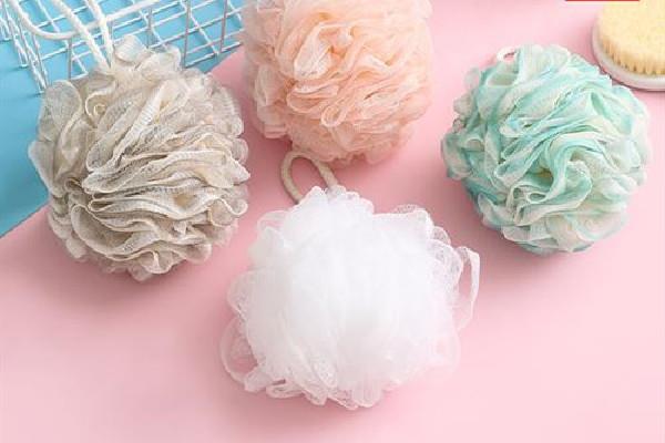 沐浴球用完要冲洗吗 沐浴球需要经常更换吗 沐浴球用完要冲洗吗 沐浴球需要经常更换吗