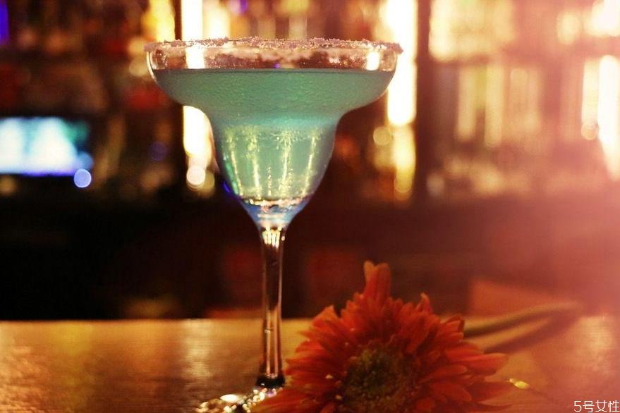 边车鸡尾酒配方 边车鸡尾酒怎么调