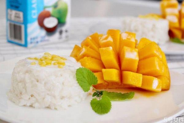 芒果糯米饭是哪来的特产呢 芒果糯米饭怎么做呢 芒果糯米饭是哪来的特产呢 芒果糯米饭怎么做呢
