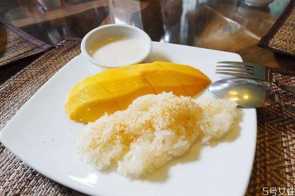 芒果糯米饭是哪来的特产呢 芒果糯米饭怎么做呢 芒果糯米饭是哪来的特产呢 芒果糯米饭怎么做呢