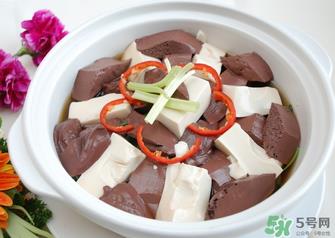 猪血不能与什么一起吃?猪血不能和什么同食? 猪血不能与什么一起吃?猪血不能和什么同食?