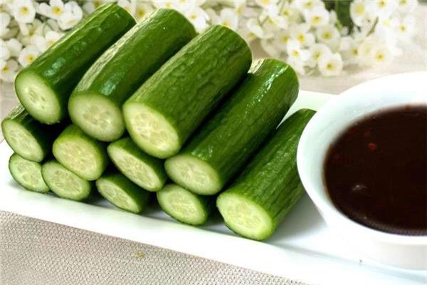 水果黄瓜和普通黄瓜哪个营养价值高 水果黄瓜属于转基因食品吗