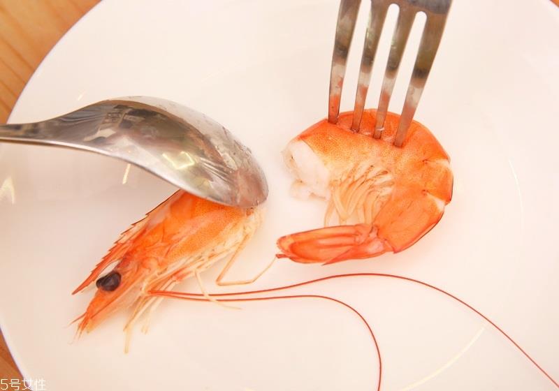 怎样剥基围虾不沾手 怎样剥基围虾不沾手