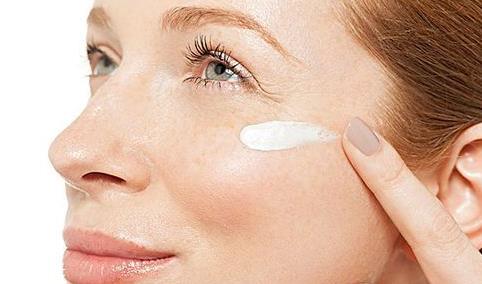 完美芦荟胶能去斑吗?完美芦荟胶还能代替眼霜 完美芦荟胶能去斑吗?完美芦荟胶还能代替眼霜
