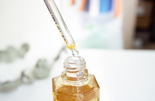 娇兰黄金复原蜜新旧版区别 娇兰黄金复原蜜新旧版对比 娇兰黄金复原蜜新旧版区别 娇兰黄金复原蜜新旧版对比