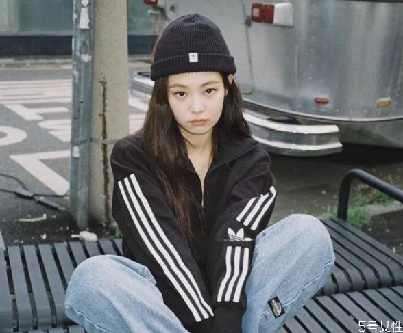 毛线帽怎么固定不掉 戴毛线帽子不掉的窍门 毛线帽怎么固定不掉 戴毛线帽子不掉的窍门