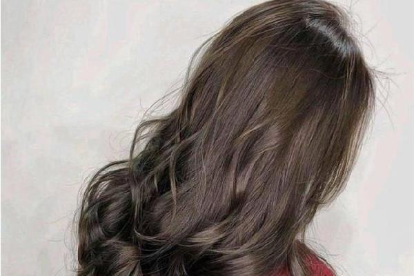 烫头发的危害大吗 烫头发对身体的危害有哪些 烫头发的危害大吗 烫头发对身体的危害有哪些