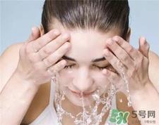 小苏打可以洗脸吗?小苏打洗脸有什么好处? 小苏打可以洗脸吗?小苏打洗脸有什么好处?