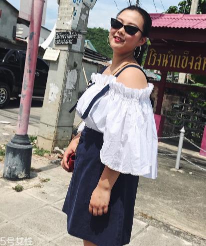 手臂粗穿什么衣服好看 这三招轻松搞定