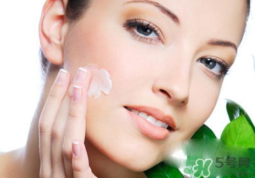 成人用婴儿护肤品好吗?成人用婴儿护肤品好不好? 成人用婴儿护肤品好吗?成人用婴儿护肤品好不好?