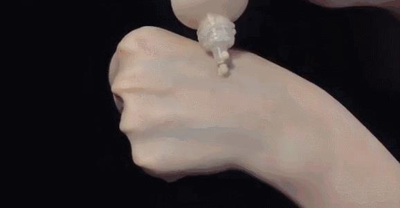 迪奥小奶瓶粉底液干吗 dior小奶瓶粉底液适合肤质 迪奥小奶瓶粉底液干吗 dior小奶瓶粉底液适合肤质