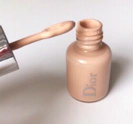 迪奥小奶瓶粉底液干吗 dior小奶瓶粉底液适合肤质 迪奥小奶瓶粉底液干吗 dior小奶瓶粉底液适合肤质