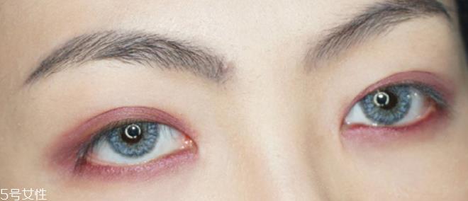 万圣节蜘蛛眼妆怎么画？2款蜘蛛眼妆详细步骤