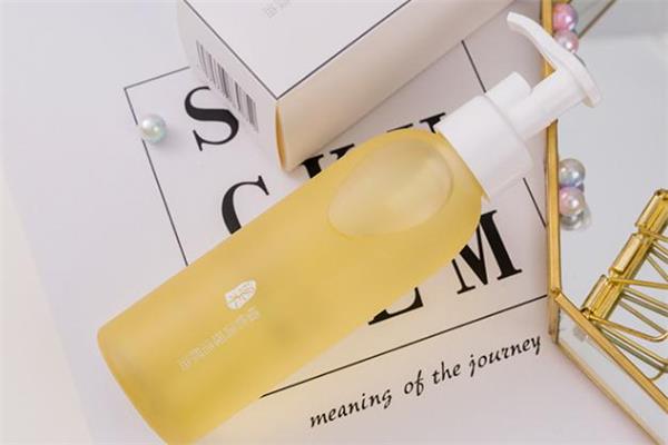 逐本卸妆油怎么打开 逐本卸妆油怎么用 逐本卸妆油怎么打开 逐本卸妆油怎么用