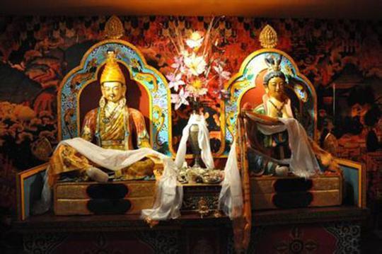 为什么文成公主必须嫁给松赞干布?