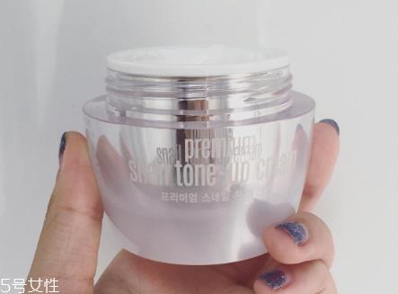 油性肌肤用什么素颜霜好 水包油型最适合 油性肌肤用什么素颜霜好 水包油型最适合