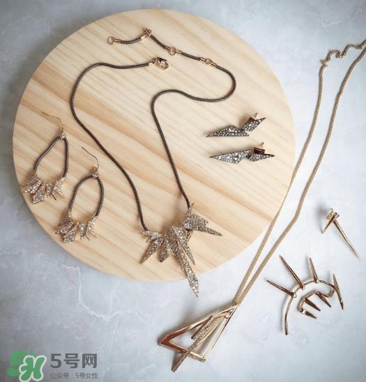 alexis bittar什么价位?alexis bittar价格一般是多少? alexis bittar什么价位?alexis bittar价格一般是多少?