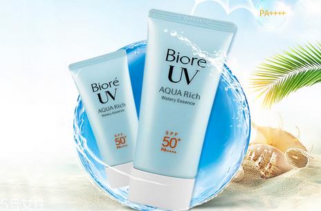 秋冬可以用50倍防晒霜吗 秋冬季节也需要补涂防晒 秋冬可以用50倍防晒霜吗 秋冬季节也需要补涂防晒