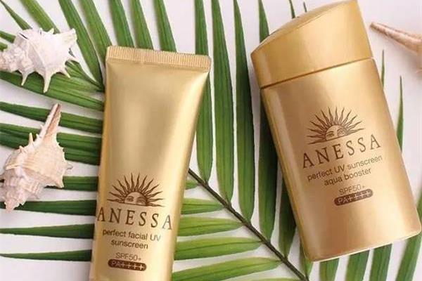 涂完防晒霜为什么黏黏的 防晒涂完之后有效时间 涂完防晒霜为什么黏黏的 防晒涂完之后有效时间