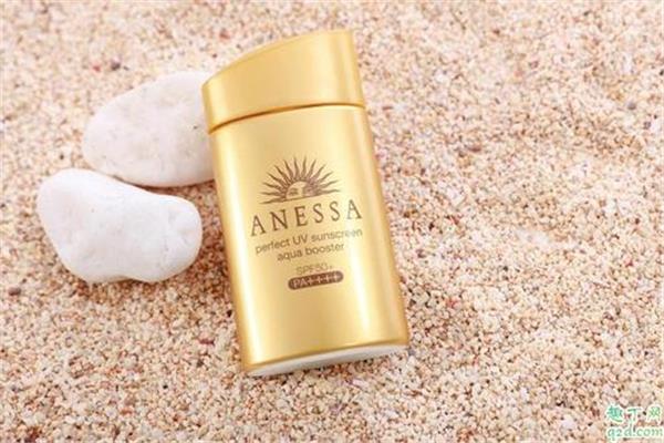 涂完防晒霜为什么黏黏的 防晒涂完之后有效时间 涂完防晒霜为什么黏黏的 防晒涂完之后有效时间