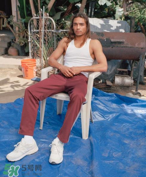 stussy与new balance联名990v4什么时候发售_多少钱? stussy与new balance联名990v4什么时候发售_多少钱?