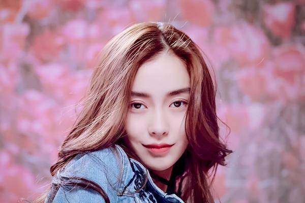 第一次染发染什么色 暖肤色避开冷色系