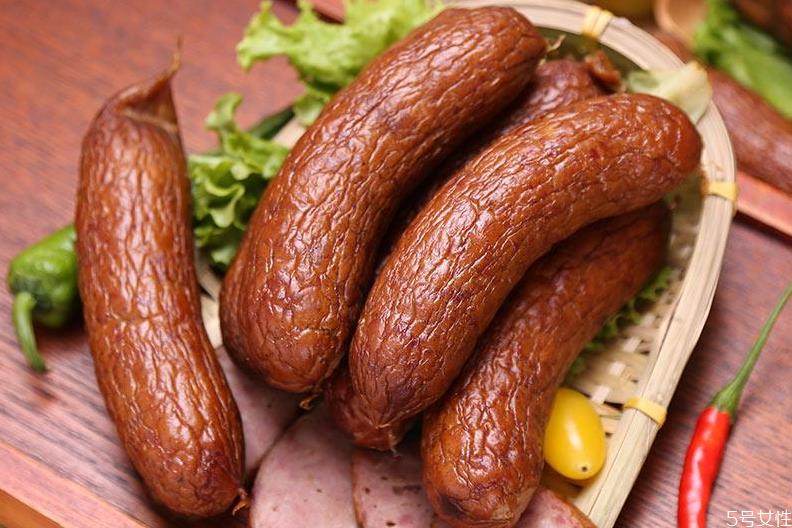 哈尔滨红肠可以放多久 哈尔滨红肠冻了还能吃吗