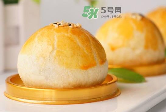 蛋黄酥热量高吗？一个蛋黄酥的热量