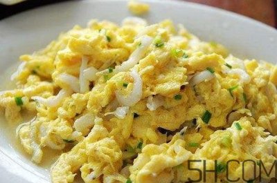 ​炒鸡蛋可以放料酒吗？炒鸡蛋放料酒好吗？