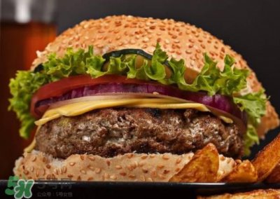 ​汉堡可以放冰箱吗？汉堡放冰箱过了一夜还能吃吗？