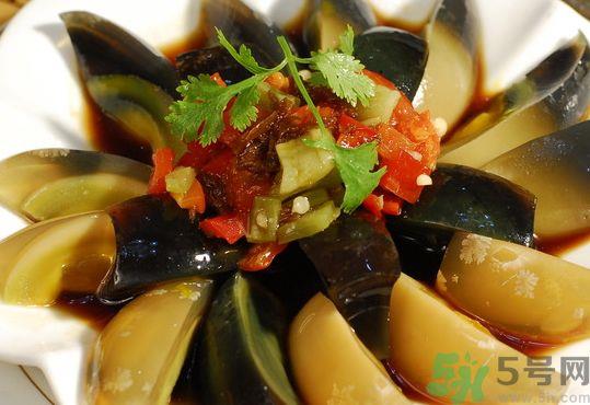 皮蛋可以和番茄一起吃吗?皮蛋能和番茄同吃吗?