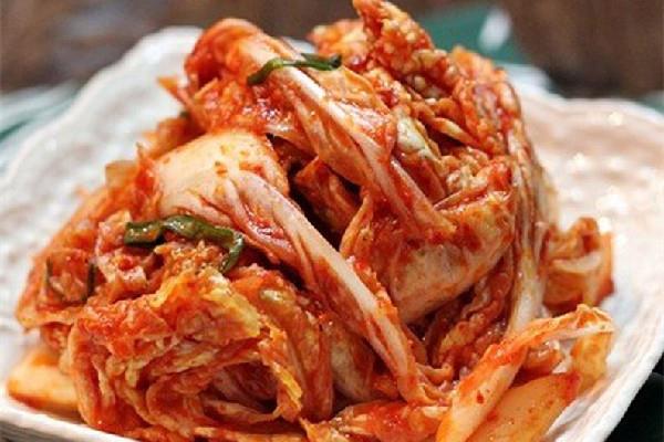 辣白菜可以放耗油吗 辣白菜要放洋葱吗