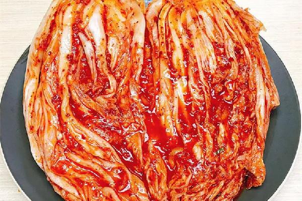 辣白菜可以放耗油吗 辣白菜要放洋葱吗