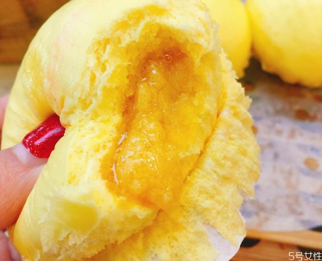 流沙包蒸几分钟合适 超市里买的流沙包怎么蒸