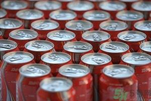 喝可乐会变黑吗?经常喝可乐会黑吗? 喝可乐会变黑吗?经常喝可乐会黑吗?