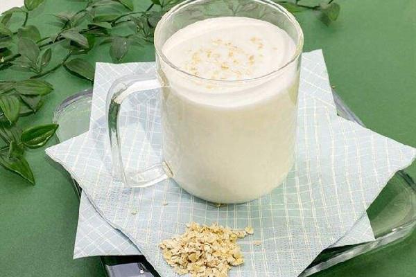 燕麦奶和牛奶哪个热量高 燕麦奶适合减肥吗 燕麦奶和牛奶哪个热量高 燕麦奶适合减肥吗