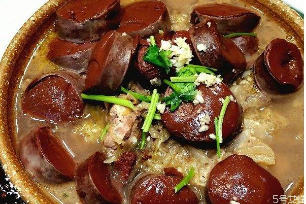 血肠蒸多久能熟 蒸血肠的家常做法窍门 血肠蒸多久能熟 蒸血肠的家常做法窍门