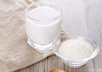 ​驴奶粉和骆驼奶粉哪个好 骆驼奶粉的功效和作用