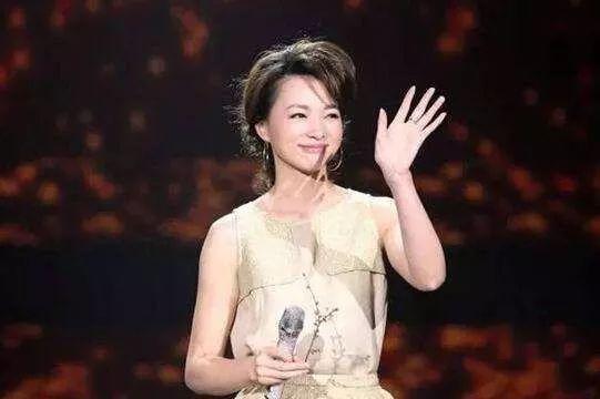 林依晨:活得认真通透的女孩有多迷人?