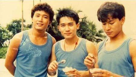 刘德华年轻珍贵合影,谁的颜值能够盖过他