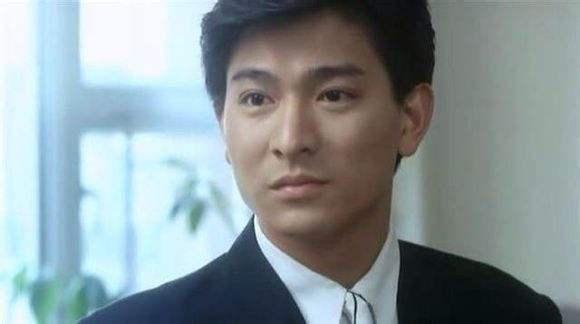 刘德华年轻珍贵合影,谁的颜值能够盖过他