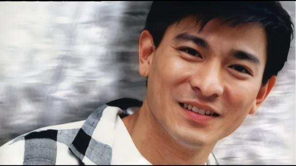 刘德华年轻珍贵合影,谁的颜值能够盖过他