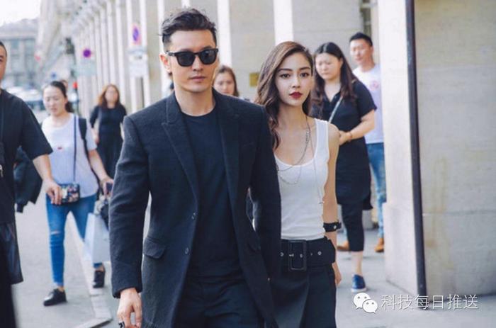 中国时尚教母玩直播,明星潮人齐开趴!看得我瞬间脸红!