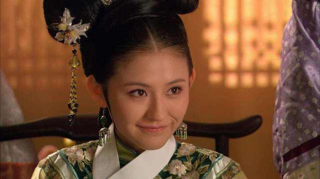 热依扎唐妆上热搜!饰演宁贵人成名,如今演《长安十二时辰》获赞